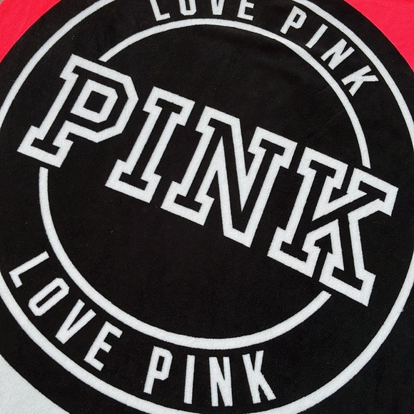 Pink throw - Picture 2 of 2